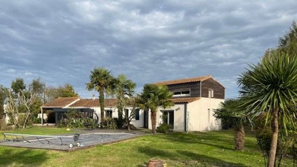 Maison Contemporaine AIFFRES 1490€ DINO OLGIATI IMMOBILIER Maison Contemporaine AIFFRES 1490€ DINO OLGIATI IMMOBILIER