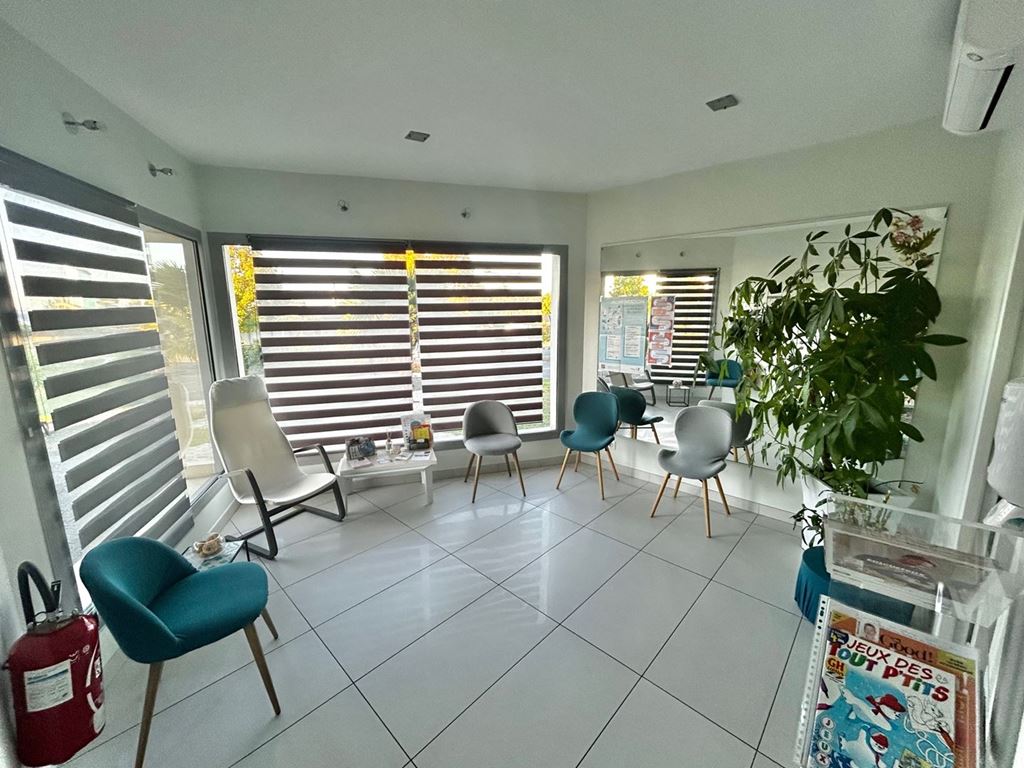 Bureaux CHAMPCEVINEL 156600€ DINO OLGIATI IMMOBILIER Bureaux CHAMPCEVINEL 156600€ DINO OLGIATI IMMOBILIER