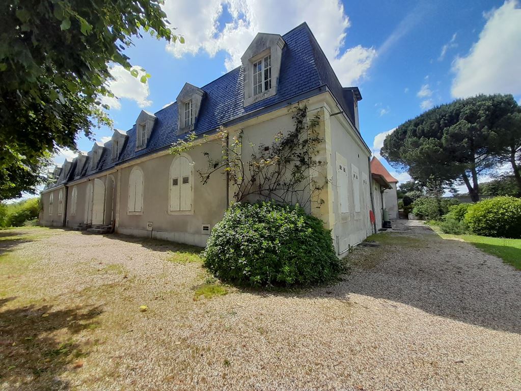Domaine PERIGUEUX 2600000€ DINO OLGIATI IMMOBILIER Domaine PERIGUEUX 2600000€ DINO OLGIATI IMMOBILIER