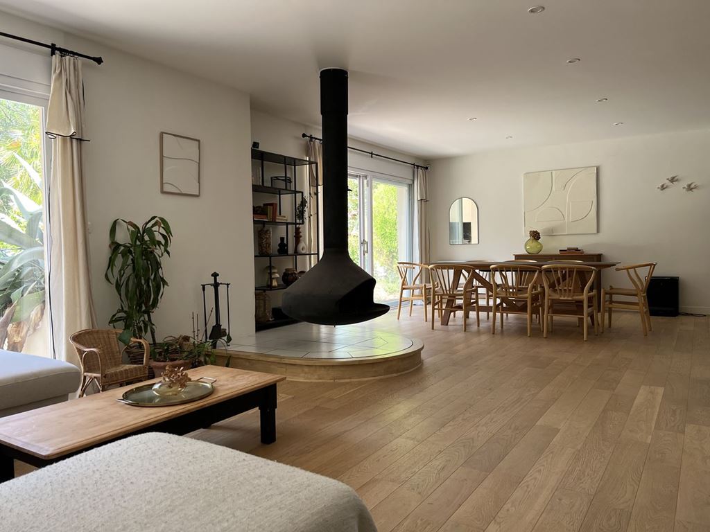 Maison Contemporaine NOTRE DAME DE SANILHAC 1700€ DINO OLGIATI IMMOBILIER Maison Contemporaine NOTRE DAME DE SANILHAC 1700€ DINO OLGIATI IMMOBILIER